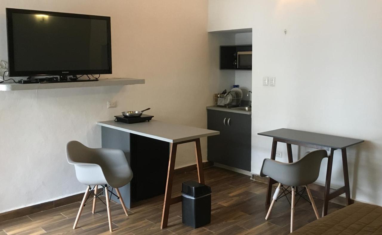 Suites del Sureste - Mérida Extérieur photo